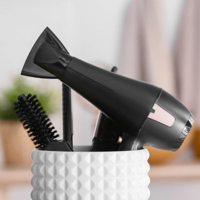 Eliminate Frizz With a Smoothing Blowout – Keratin Salon Direct